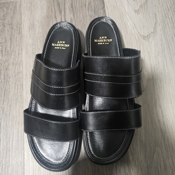 ANN MASHBURN Shoes - NEW ANN MASHBURN Black Sandals
